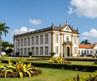 Descubra o Palácio Episcopal de Caruaru e sua Importância Histórica